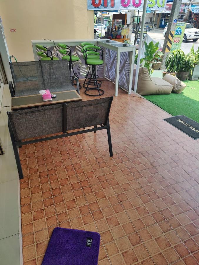Cafe Nana Hotel Nong Prue Exteriör bild