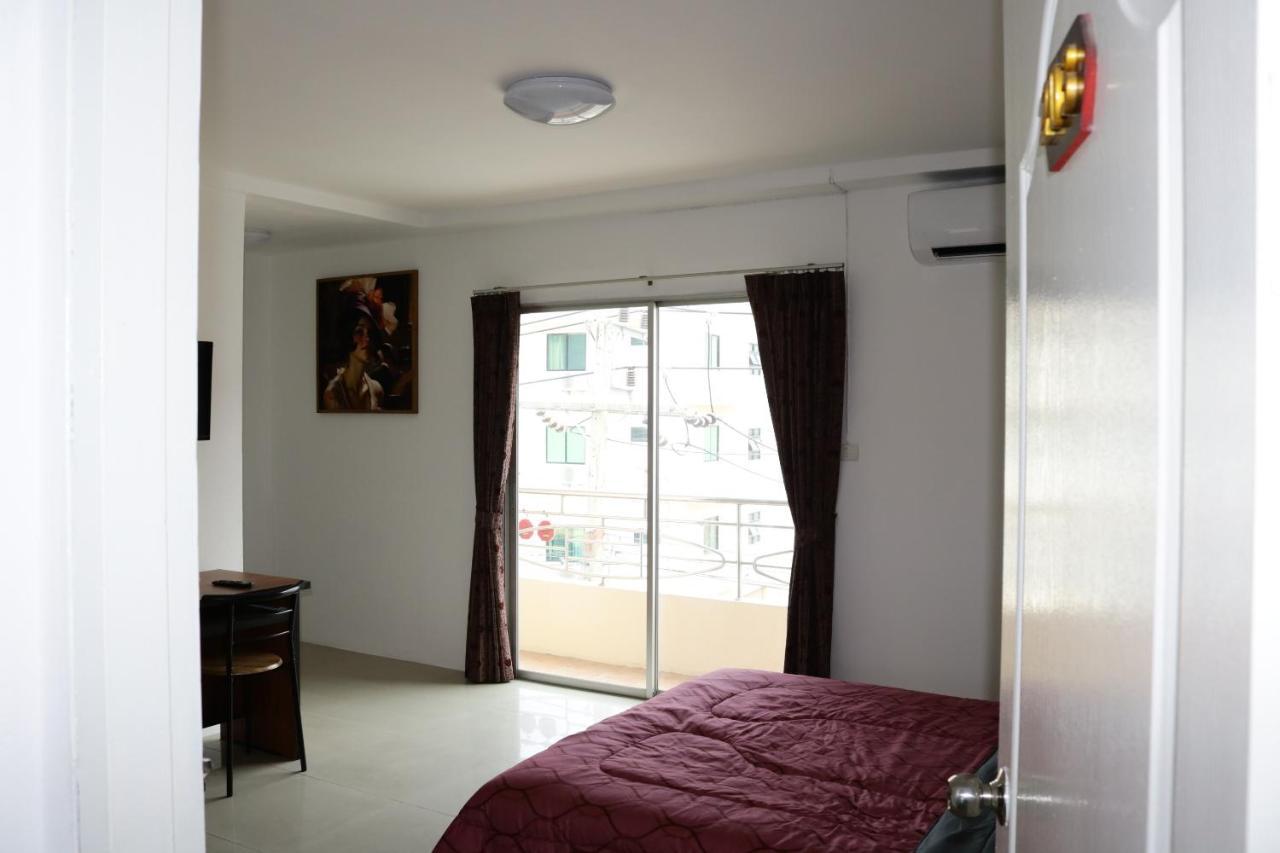 Cafe Nana Hotel Nong Prue Exteriör bild