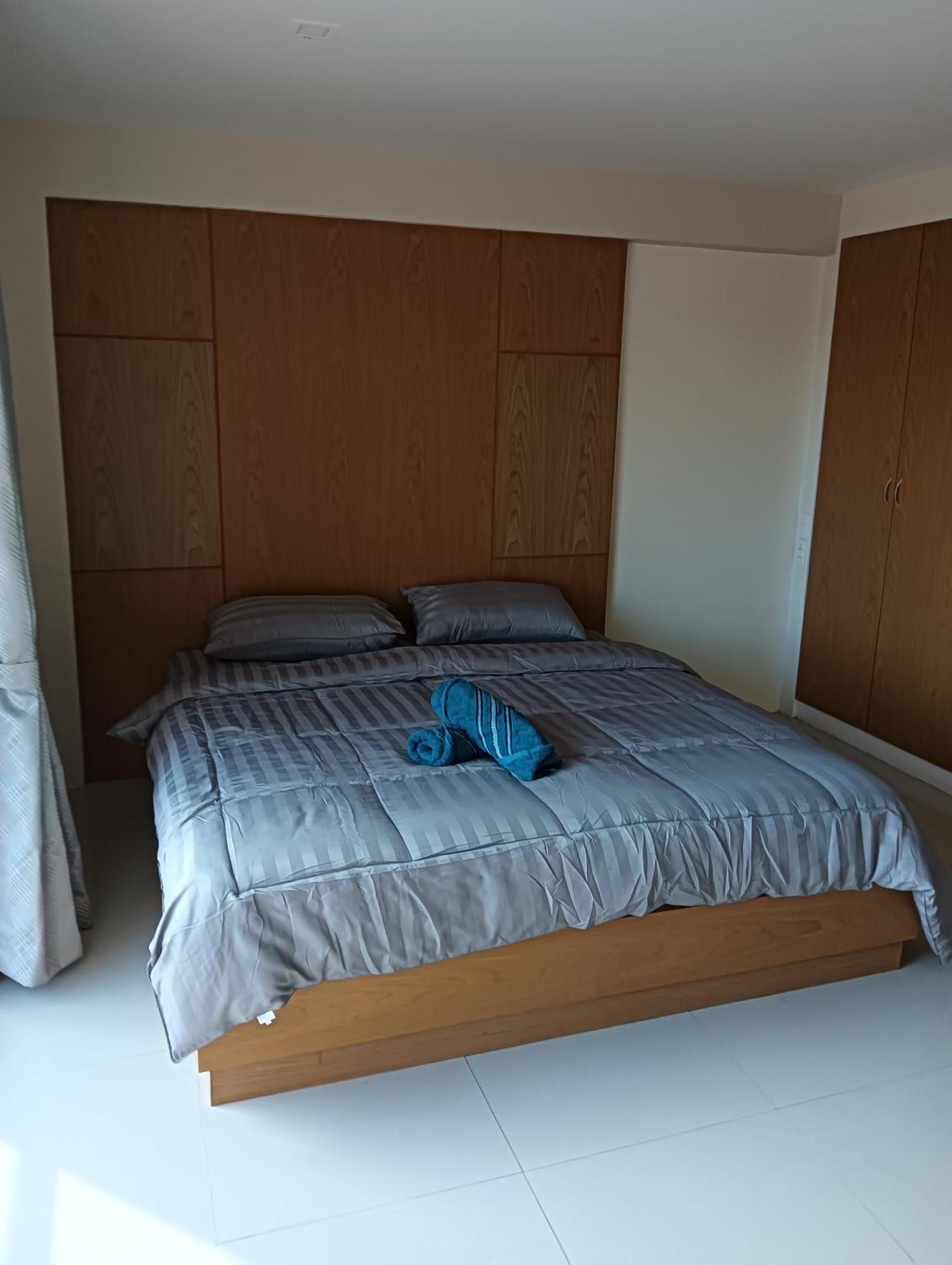 Cafe Nana Hotel Nong Prue Exteriör bild